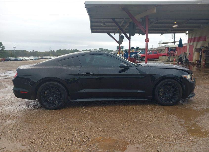 Photo 13 of 2017 Ford Mustang V6 (VIN 1FA6P8AM2H5306403)