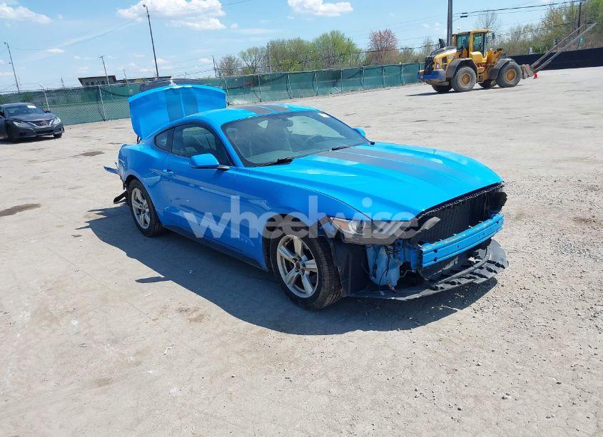 2017 Ford Mustang V6 (VIN 1FA6P8AM2H5333214) main photo