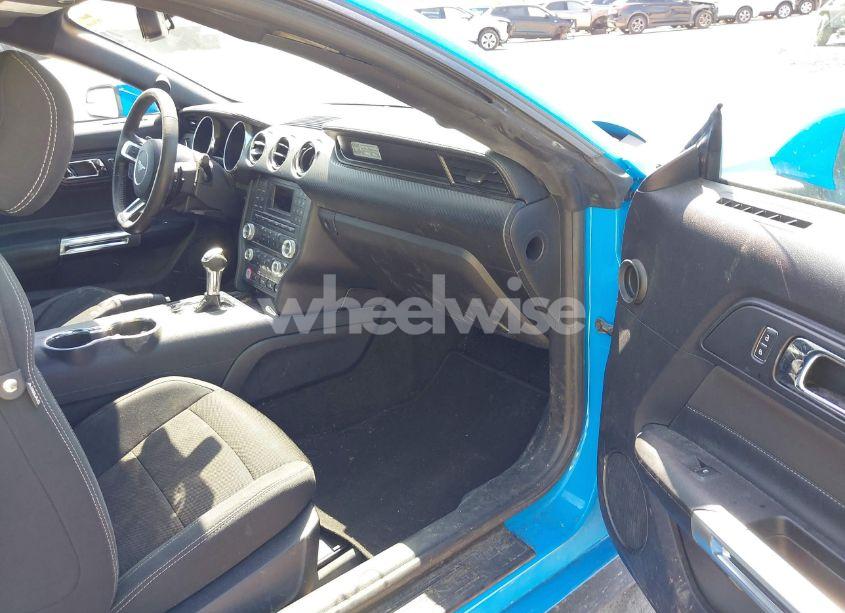 Photo 5 of 2017 Ford Mustang V6 (VIN 1FA6P8AM2H5333214)