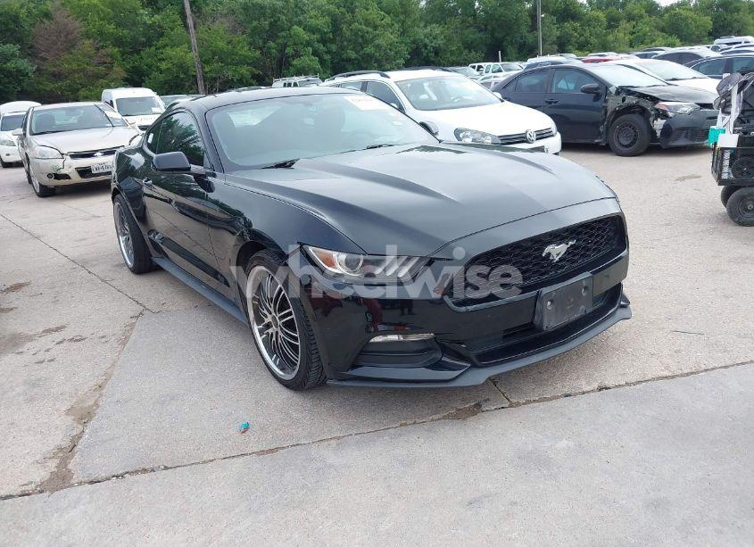 2016 Ford Mustang V6 (VIN 1FA6P8AM3G5256187) main photo