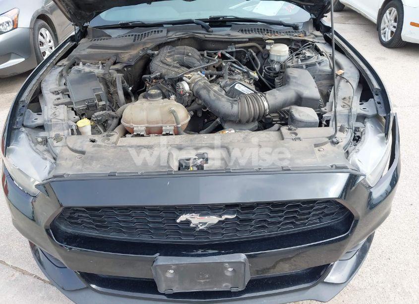 Photo 10 of 2016 Ford Mustang V6 (VIN 1FA6P8AM3G5256187)