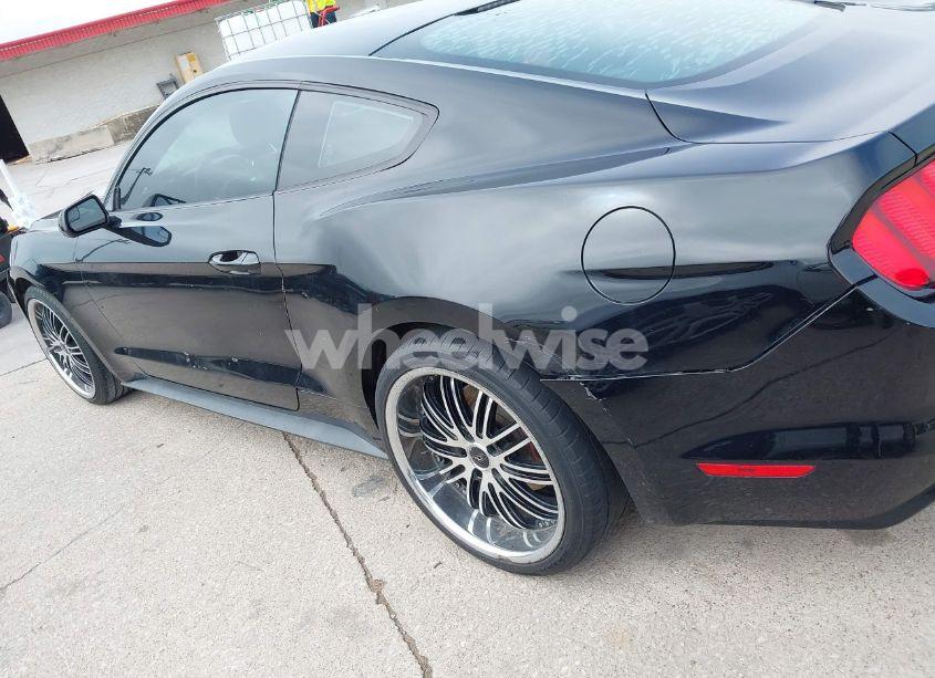 Photo 14 of 2016 Ford Mustang V6 (VIN 1FA6P8AM3G5256187)