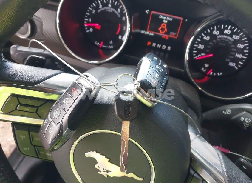 Photo 11 of 2017 Ford Mustang V6 (VIN 1FA6P8AM3H5214071)