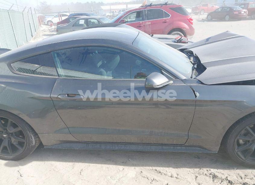 Photo 13 of 2017 Ford Mustang V6 (VIN 1FA6P8AM3H5296979)