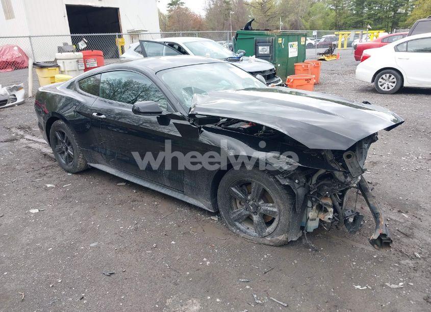 2017 Ford Mustang - Photo 1