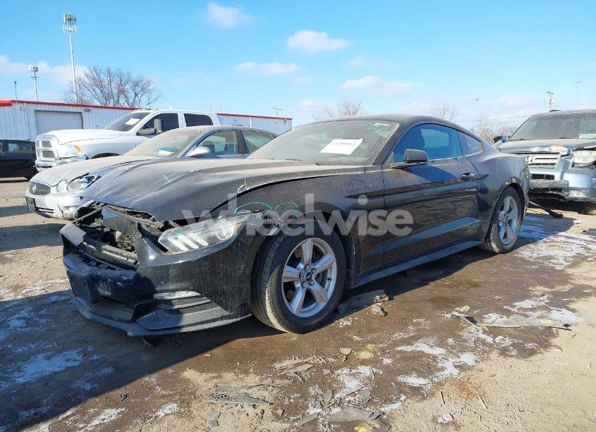 Photo 2 of 2016 Ford Mustang V6 (VIN 1FA6P8AM4G5302545)