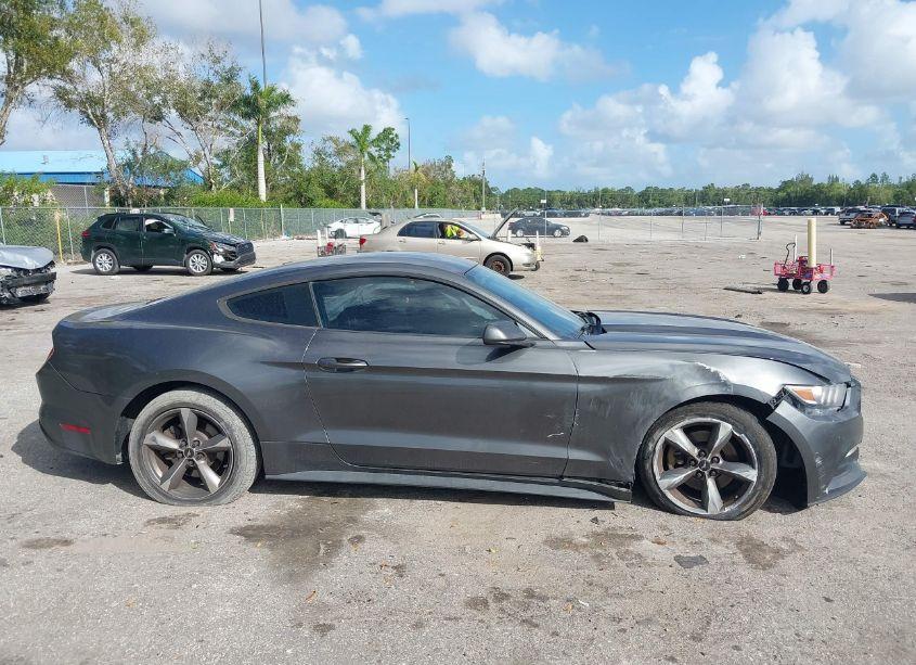 Photo 13 of 2017 Ford Mustang V6 (VIN 1FA6P8AM4H5228903)