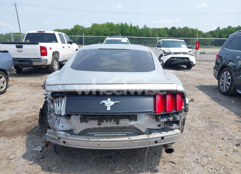 Photo 16 of 2016 Ford Mustang V6 (VIN 1FA6P8AM5G5259155)