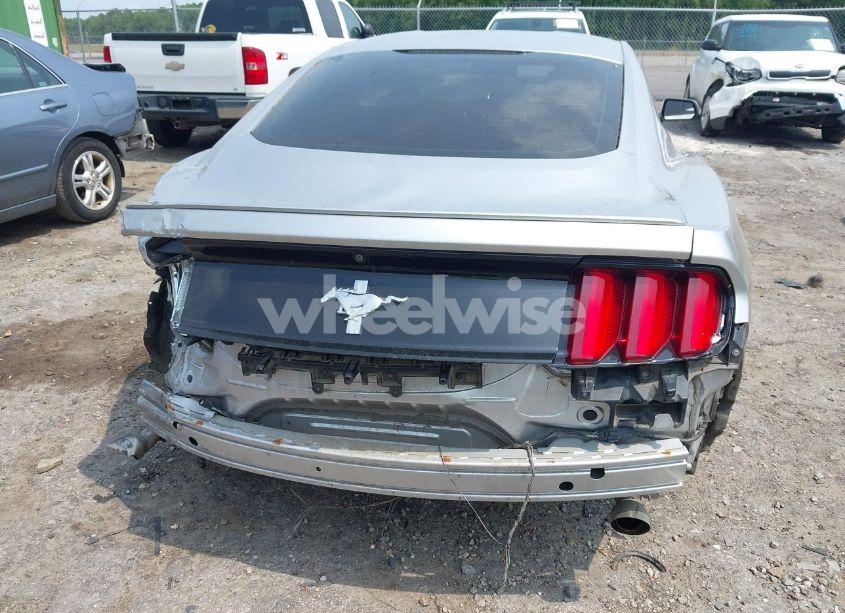 Photo 18 of 2016 Ford Mustang V6 (VIN 1FA6P8AM5G5259155)