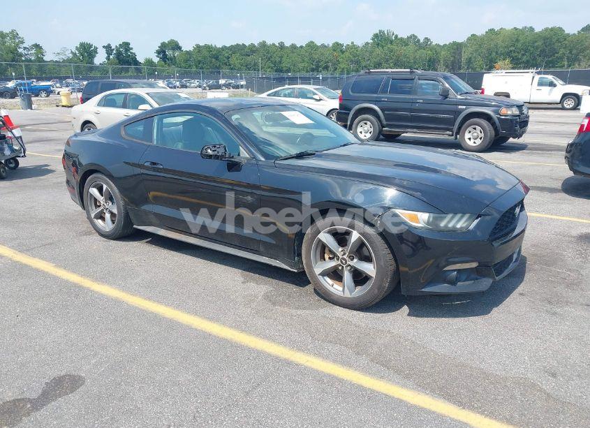 2016 Ford Mustang - Photo 1