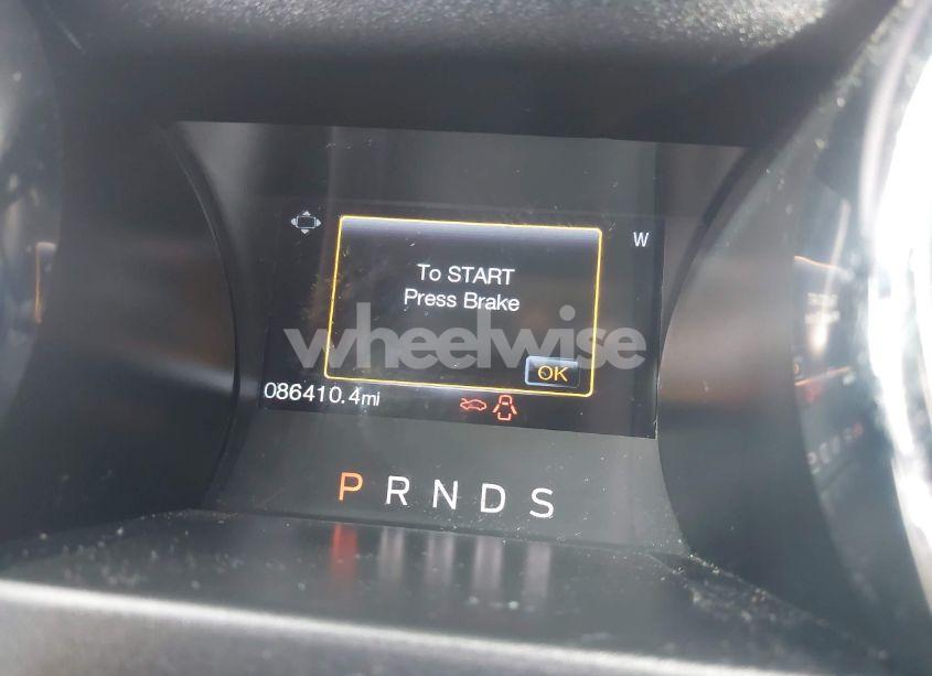 Photo 7 of 2016 Ford Mustang V6 (VIN 1FA6P8AM5G5301355)