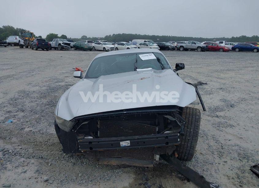 Photo 12 of 2017 Ford Mustang V6 (VIN 1FA6P8AM5H5230076)