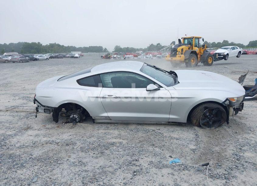 Photo 13 of 2017 Ford Mustang V6 (VIN 1FA6P8AM5H5230076)
