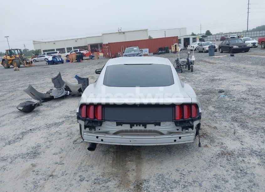Photo 16 of 2017 Ford Mustang V6 (VIN 1FA6P8AM5H5230076)