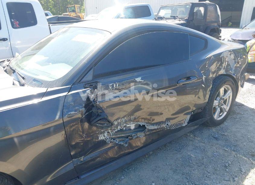 Photo 6 of 2015 Ford Mustang V6 (VIN 1FA6P8AM6F5319734)