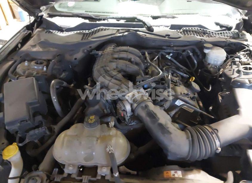 Photo 10 of 2015 Ford Mustang V6 (VIN 1FA6P8AM6F5346786)