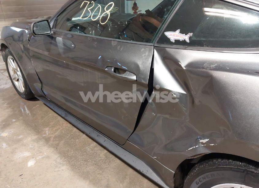 Photo 19 of 2015 Ford Mustang V6 (VIN 1FA6P8AM6F5346786)