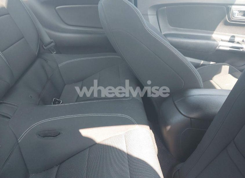 Photo 8 of 2015 Ford Mustang V6 (VIN 1FA6P8AM6F5365449)