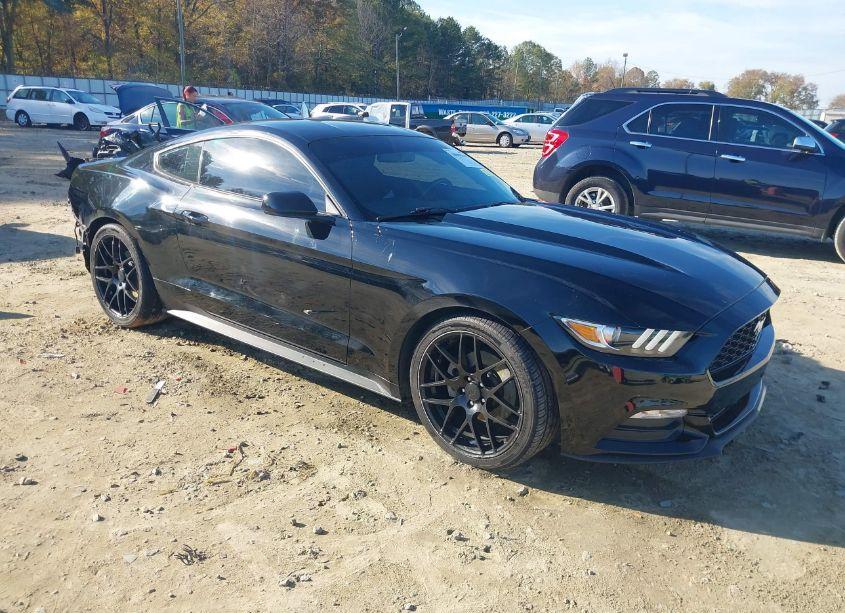 2015 Ford Mustang V6 (VIN 1FA6P8AM6F5365824) main photo