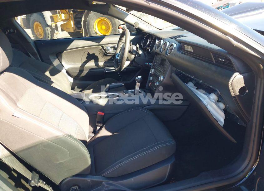 Photo 5 of 2015 Ford Mustang V6 (VIN 1FA6P8AM6F5430557)