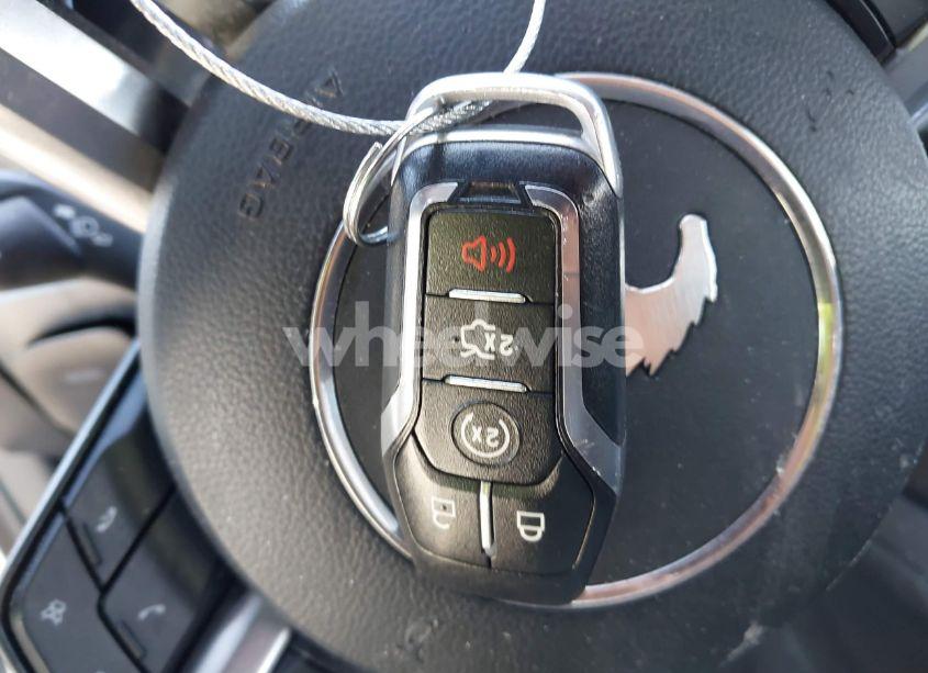 Photo 11 of 2015 Ford Mustang V6 (VIN 1FA6P8AM6F5430901)