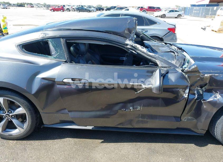 Photo 13 of 2015 Ford Mustang V6 (VIN 1FA6P8AM6F5430901)