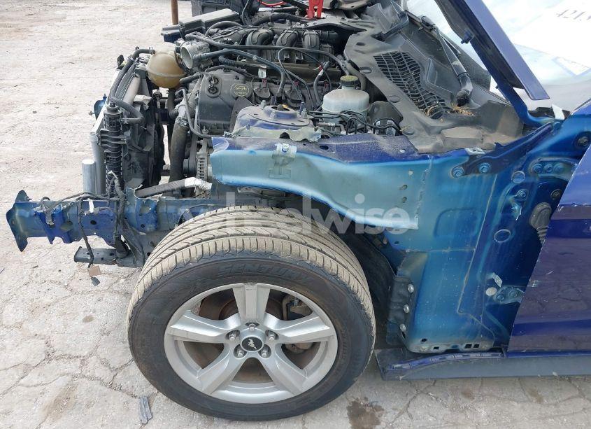 Photo 6 of 2016 Ford Mustang V6 (VIN 1FA6P8AM6G5302868)