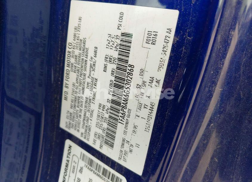 Photo 9 of 2016 Ford Mustang V6 (VIN 1FA6P8AM6G5302868)