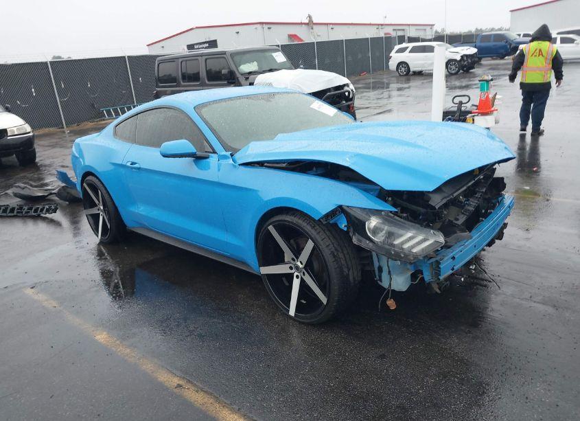 2017 Ford Mustang V6 (VIN 1FA6P8AM6H5202173) main photo