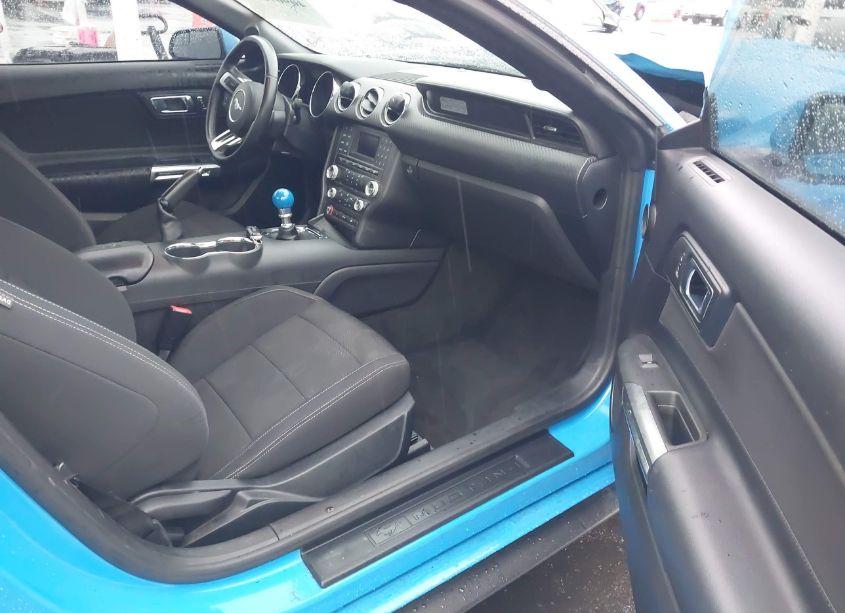 Photo 5 of 2017 Ford Mustang V6 (VIN 1FA6P8AM6H5202173)