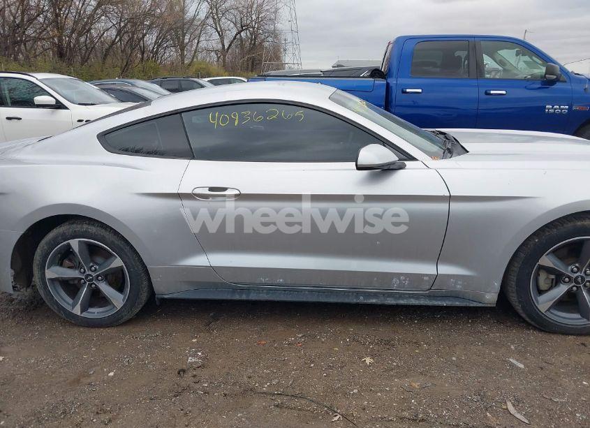 Photo 13 of 2015 Ford Mustang V6 (VIN 1FA6P8AM7F5314199)