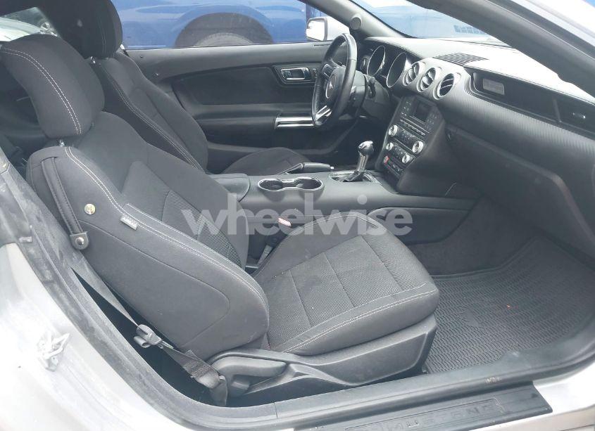 Photo 5 of 2015 Ford Mustang V6 (VIN 1FA6P8AM7F5314199)