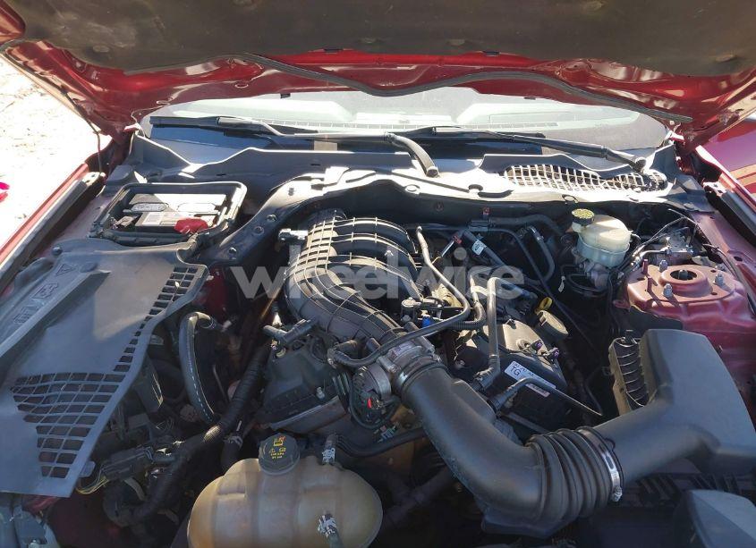 Photo 10 of 2016 Ford Mustang V6 (VIN 1FA6P8AM7G5214931)