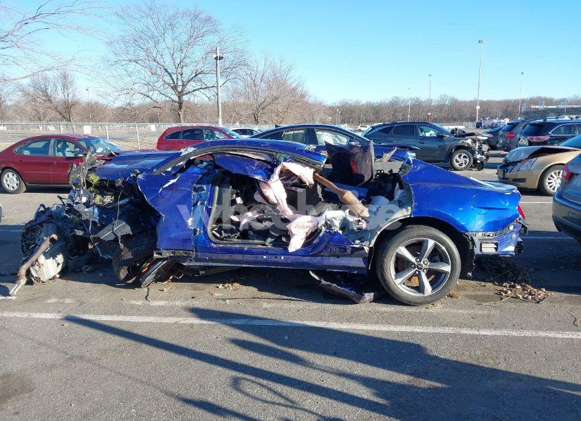 Photo 13 of 2016 Ford Mustang V6 (VIN 1FA6P8AM7G5218624)