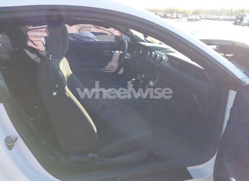 Photo 5 of 2016 Ford Mustang V6 (VIN 1FA6P8AM7G5257777)