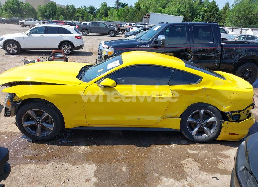 Photo 14 of 2016 Ford Mustang V6 (VIN 1FA6P8AM7G5286051)