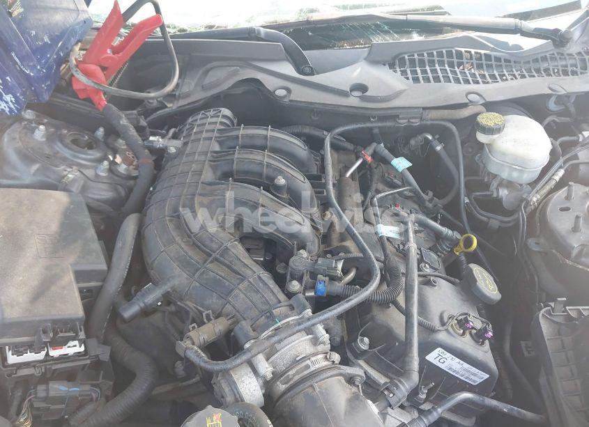 Photo 10 of 2016 Ford Mustang V6 (VIN 1FA6P8AM7G5320991)