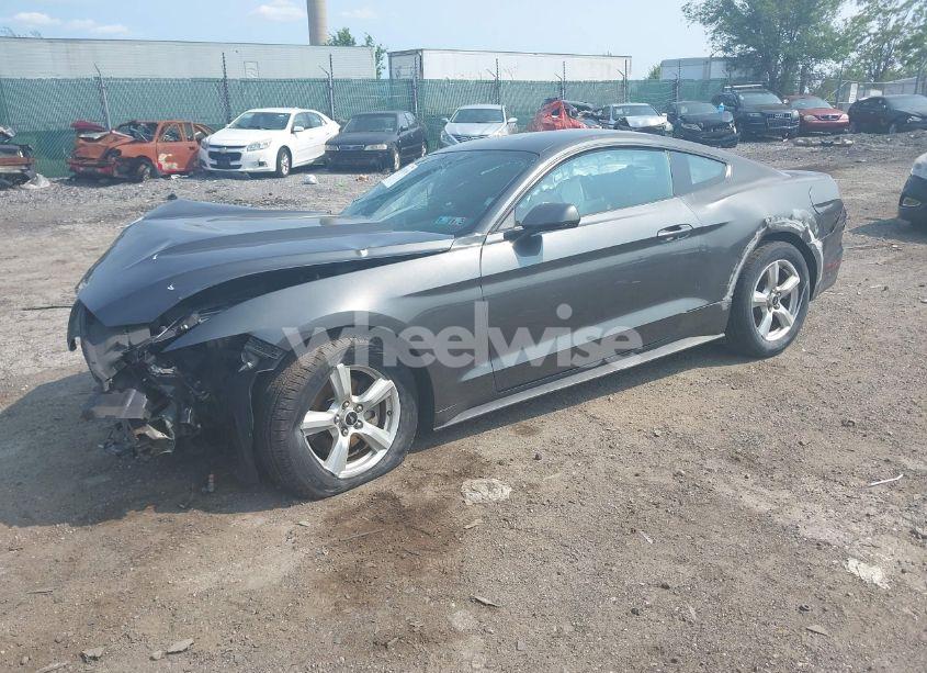 Photo 2 of 2016 Ford Mustang V6 (VIN 1FA6P8AM7G5320991)