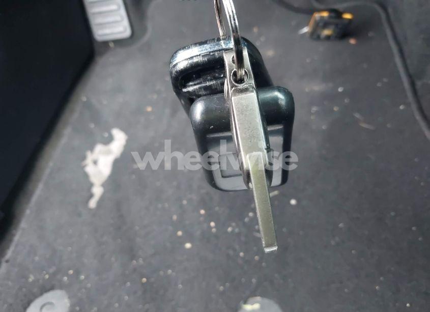 Photo 11 of 2016 Ford Mustang V6 (VIN 1FA6P8AM7G5331375)