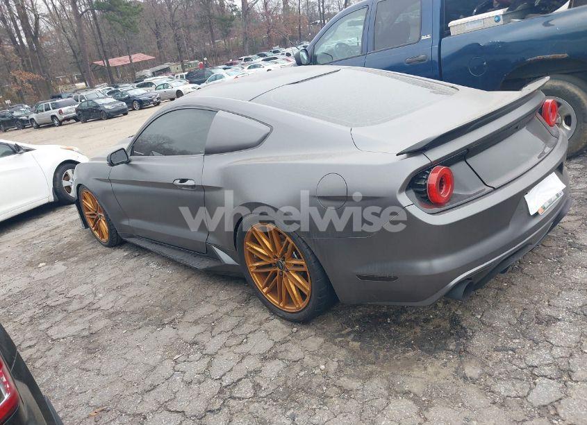 Photo 3 of 2016 Ford Mustang V6 (VIN 1FA6P8AM7G5331375)