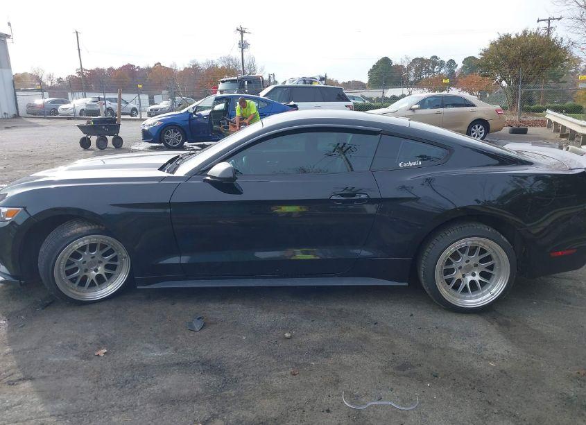 Photo 14 of 2016 Ford Mustang V6 (VIN 1FA6P8AM7G5337547)