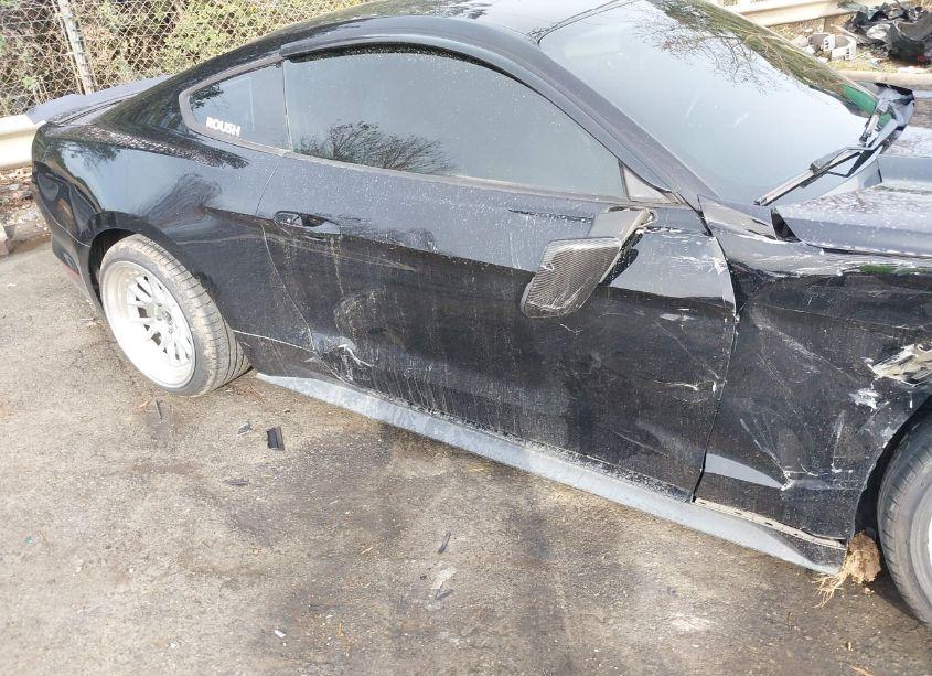 Photo 17 of 2016 Ford Mustang V6 (VIN 1FA6P8AM7G5337547)