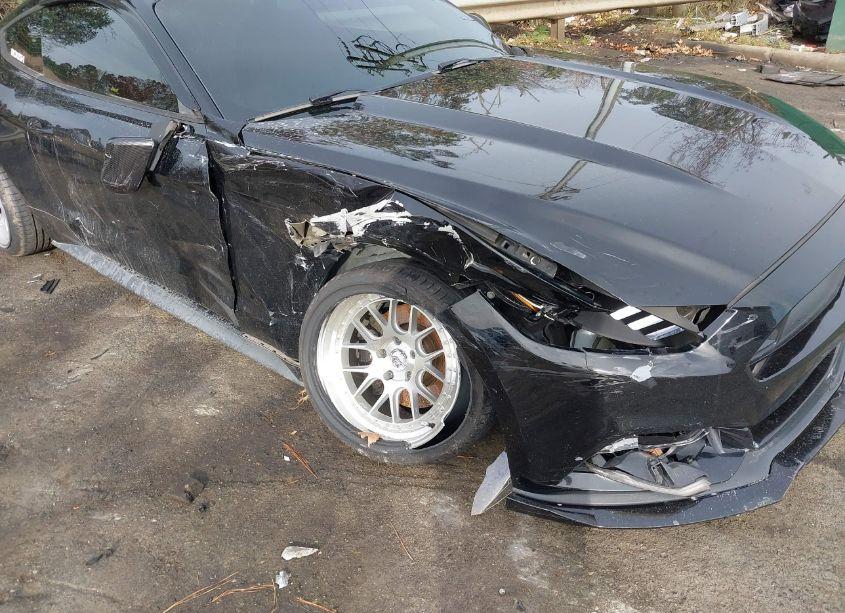 Photo 6 of 2016 Ford Mustang V6 (VIN 1FA6P8AM7G5337547)