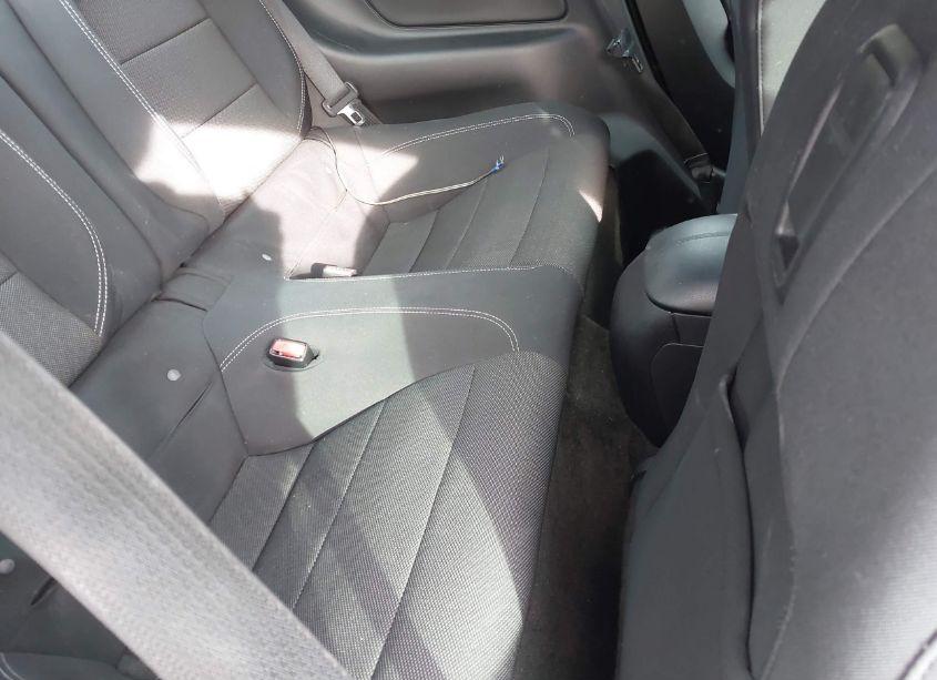 Photo 8 of 2016 Ford Mustang V6 (VIN 1FA6P8AM7G5337547)