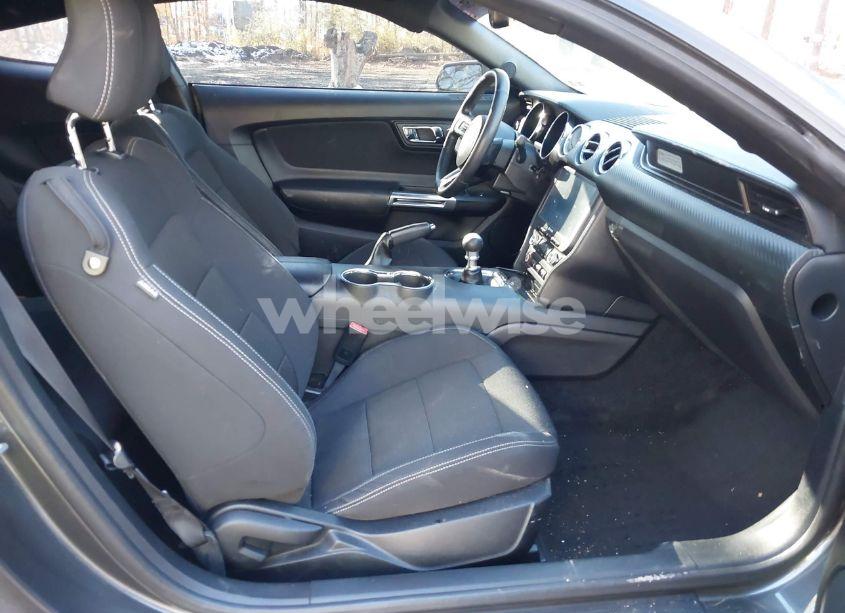 Photo 5 of 2017 Ford Mustang V6 (VIN 1FA6P8AM7H5219483)