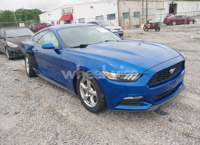2017 Ford Mustang V6 (VIN 1FA6P8AM7H5275715) main photo