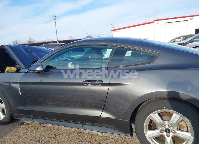 Photo 15 of 2017 Ford Mustang V6 (VIN 1FA6P8AM7H5309443)