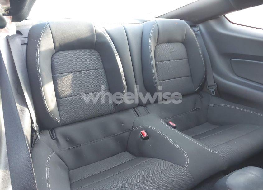 Photo 8 of 2017 Ford Mustang V6 (VIN 1FA6P8AM7H5309443)