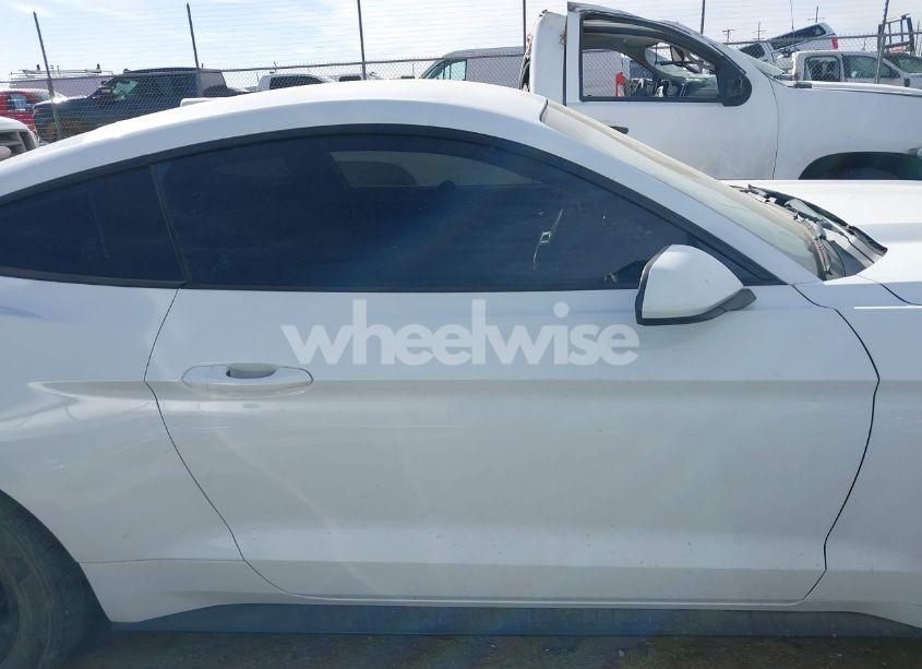 Photo 13 of 2015 Ford Mustang V6 (VIN 1FA6P8AM8F5362617)
