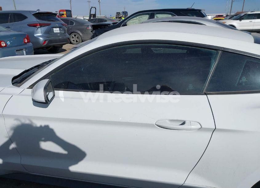 Photo 14 of 2015 Ford Mustang V6 (VIN 1FA6P8AM8F5362617)